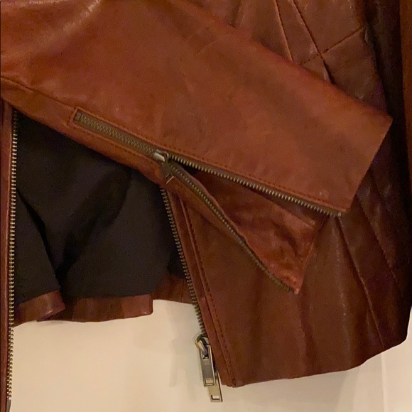 Danier brown leather jacket - Picture 3 of 8